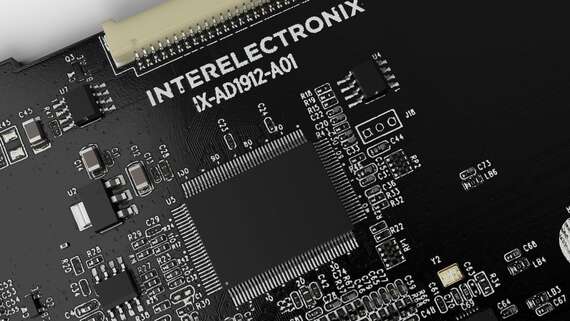 Pembangunan - Elektronik jarak dekat papan litar