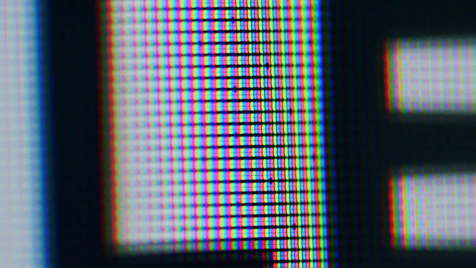 OLED मैक्रो Interelectronix लोगो एक स्क्रीन का क्लोज़ अप